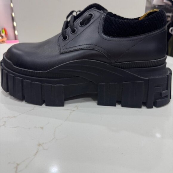 LUXURY BRAND SHOES
